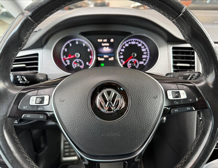 Volkswagen Golf Sportsvan 18