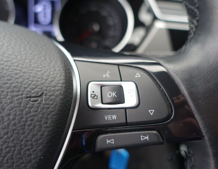 Volkswagen Touran 20