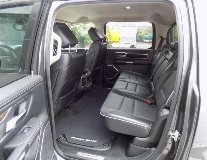 Dodge RAM 9