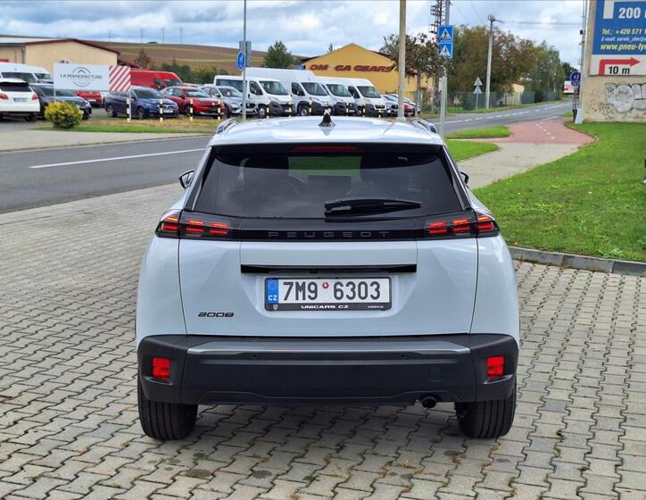 Peugeot 2008 9