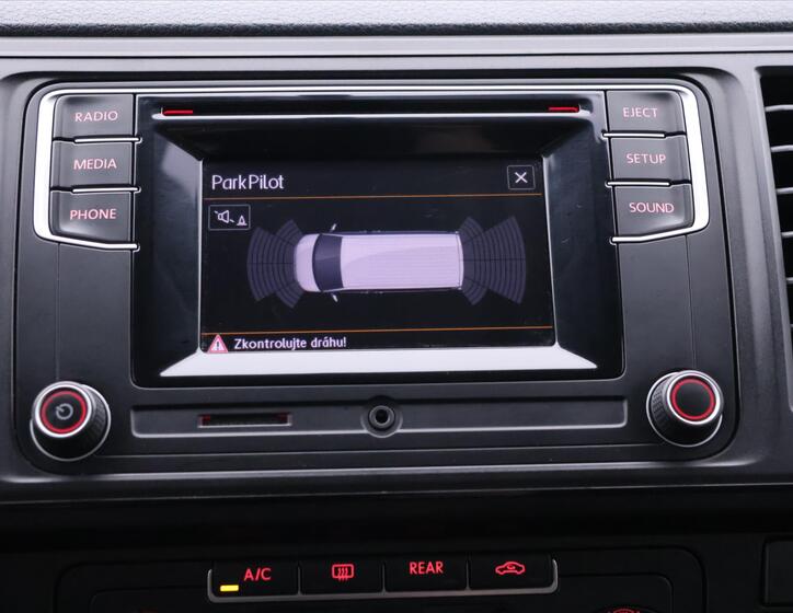 Volkswagen Caravelle 22