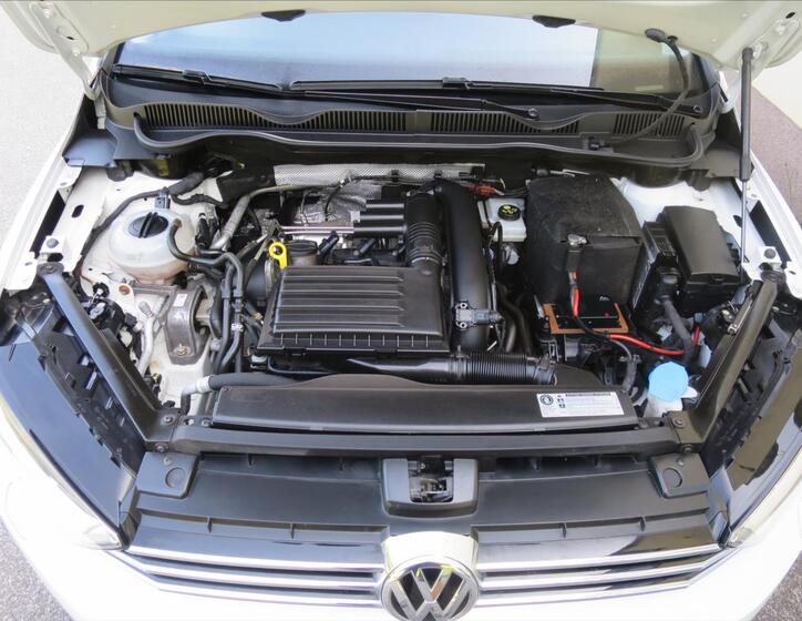 Volkswagen Golf 19