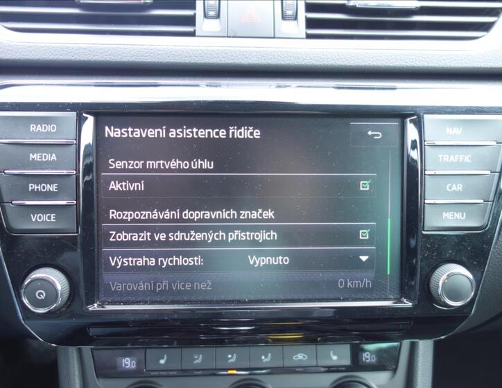 Škoda Superb 33