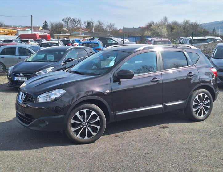 Nissan Qashqai 1