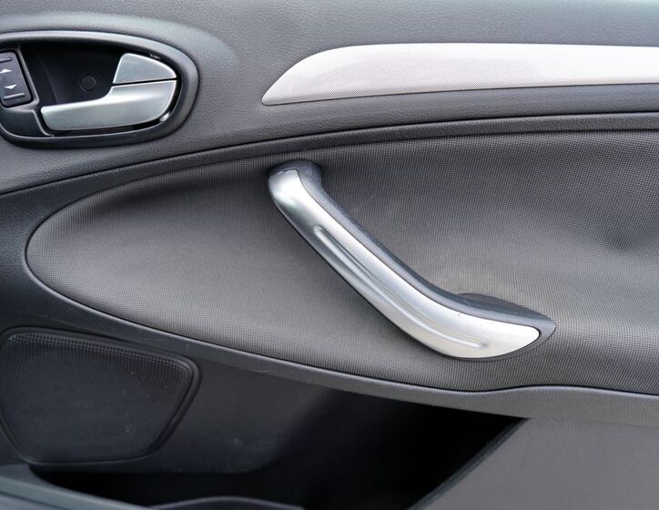 Ford Galaxy 16