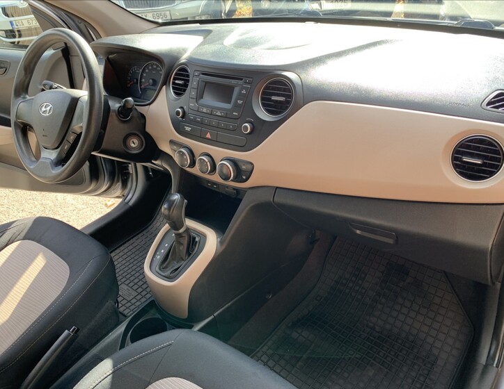 Hyundai i10 11