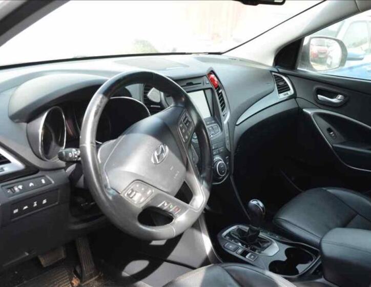 Hyundai Santa Fe 9