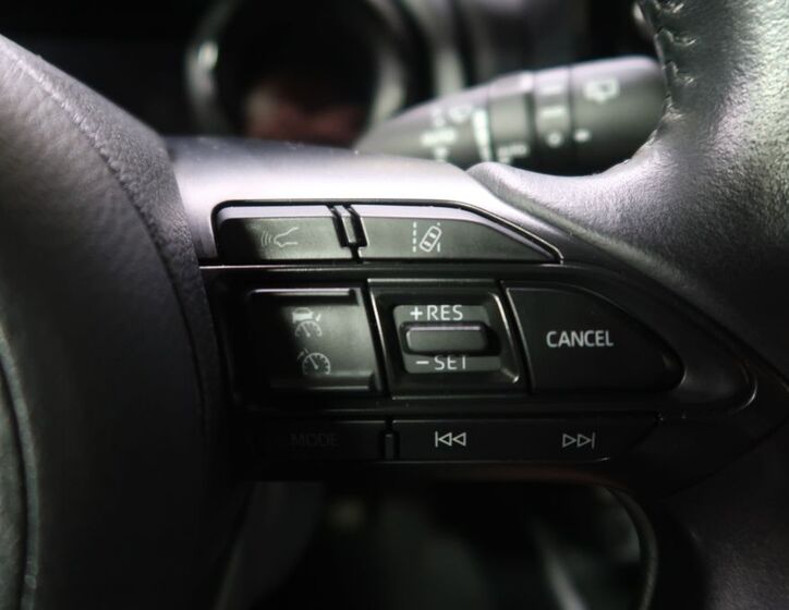Toyota Yaris 24