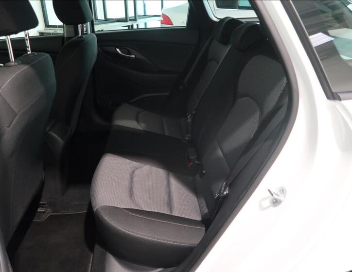 Hyundai i30 8