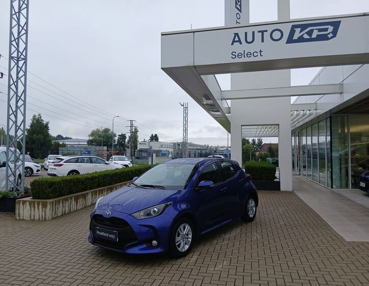 Toyota Yaris 1