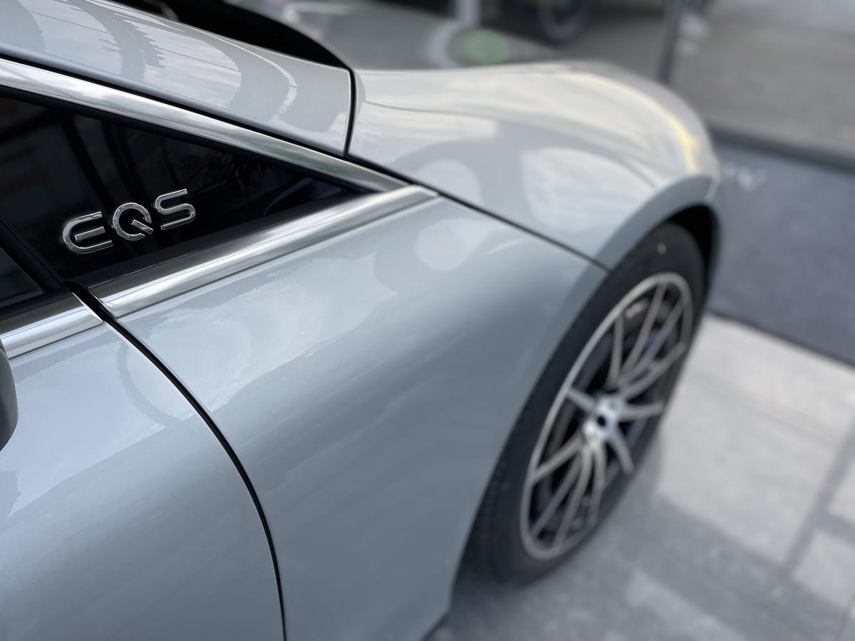 Mercedes-Benz EQS