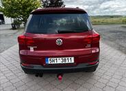 Volkswagen Tiguan 9