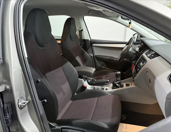 Škoda Octavia 22