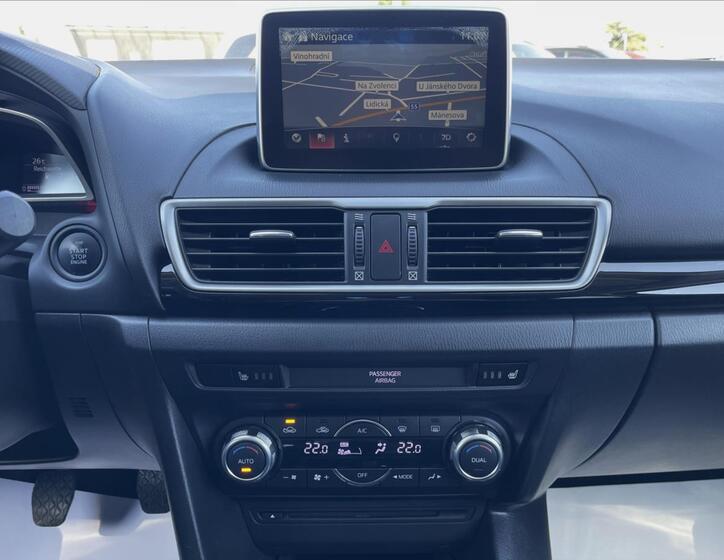 Mazda 3 30