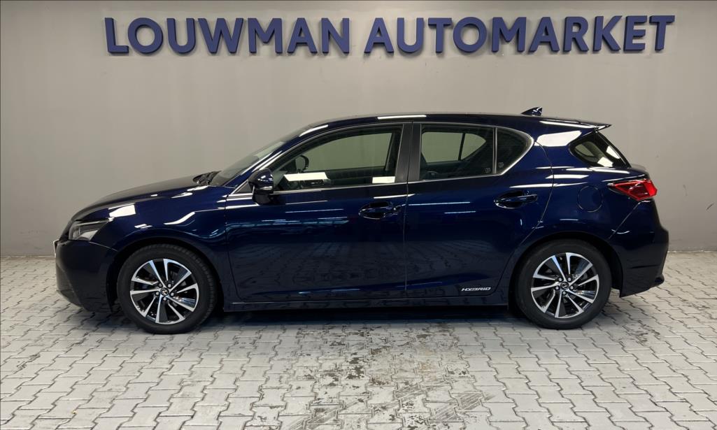 Lexus CT 200h