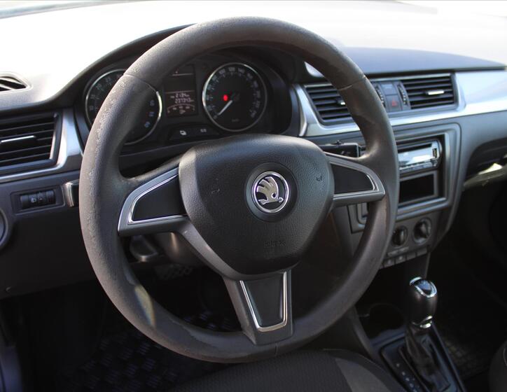 Škoda Rapid 13