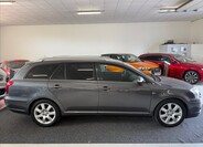 Toyota Avensis 4