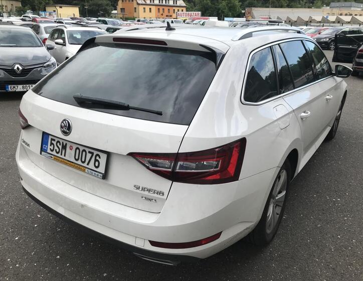 Škoda Superb 4