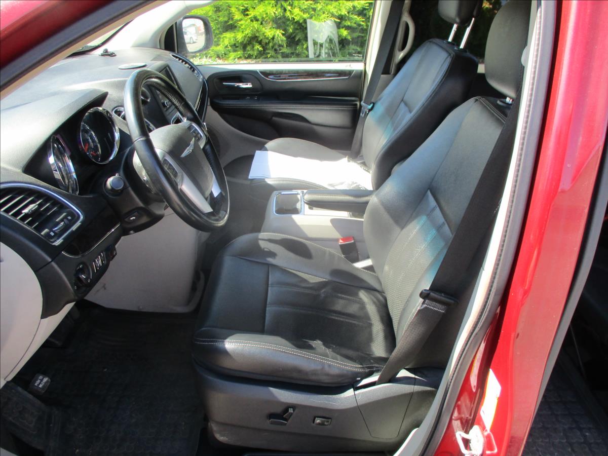 Chrysler Town & Country