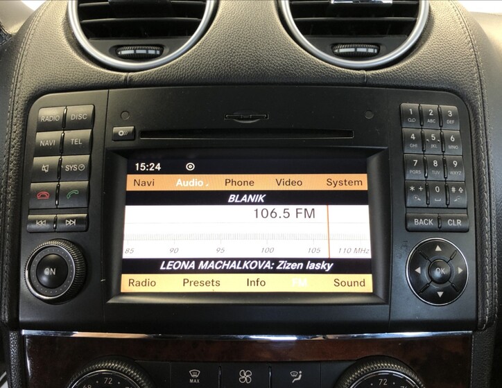 Mercedes-Benz GL 23