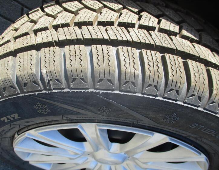 Ford B-MAX 27