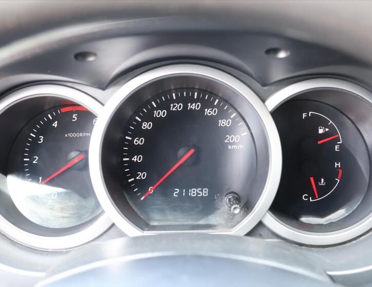 Suzuki Grand Vitara 12