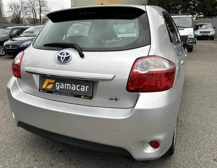 Toyota Auris 14