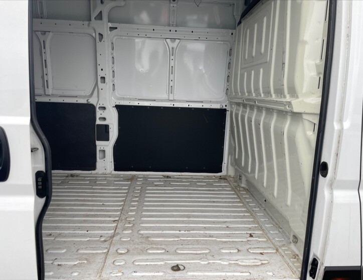 Peugeot Boxer 8