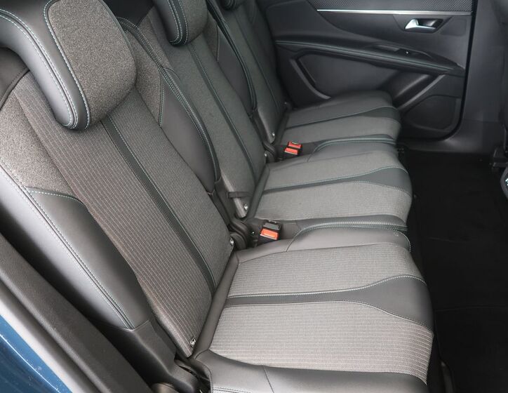 Peugeot 5008 15