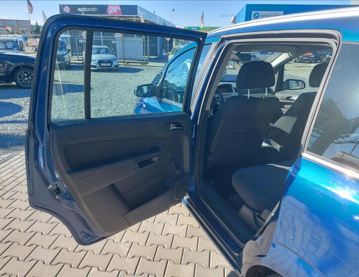 Opel Zafira 10