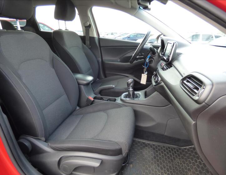 Hyundai i30 61