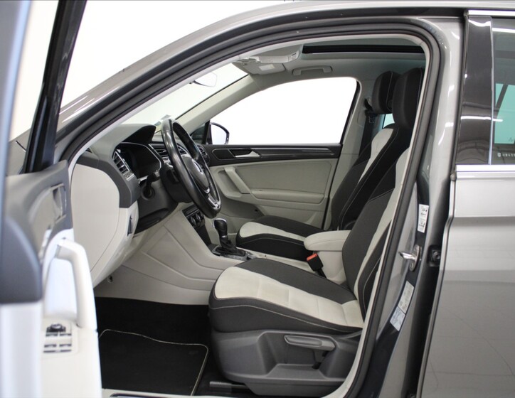Volkswagen Tiguan 6