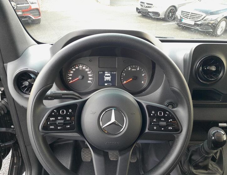Mercedes-Benz Sprinter 19