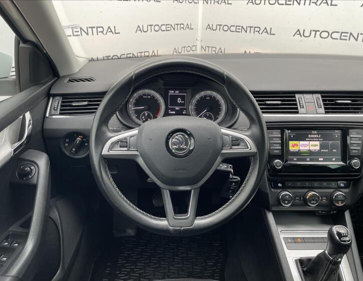 Škoda Octavia 15