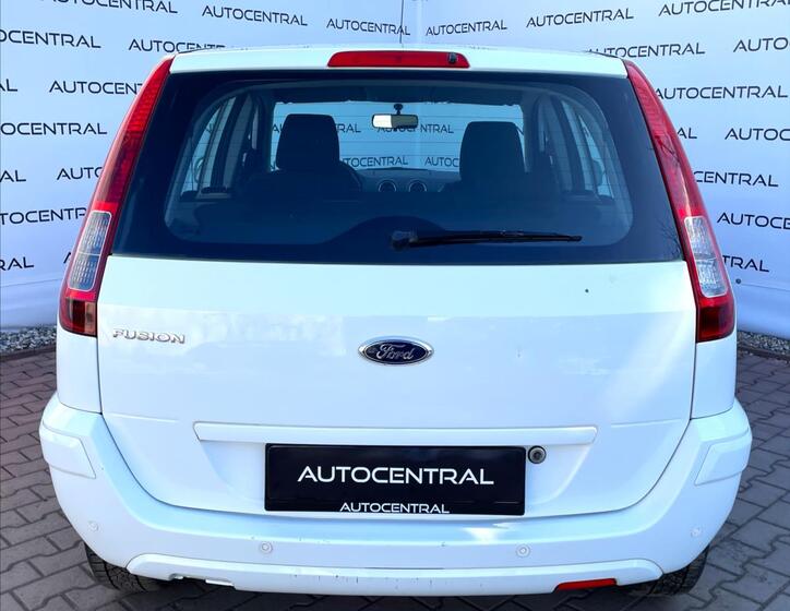 Ford Fusion 5