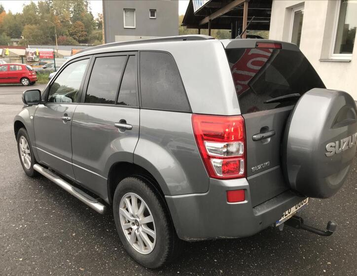 Suzuki Grand Vitara 6