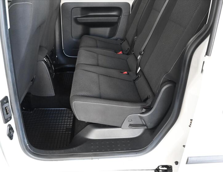 Volkswagen Caddy 11
