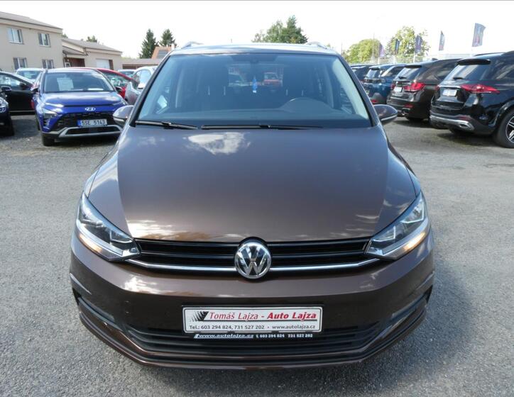 Volkswagen Touran 1