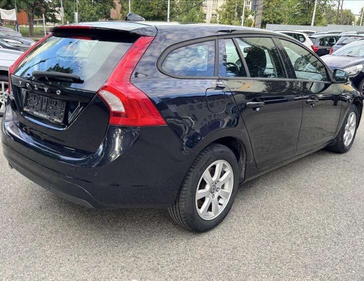 Volvo V60 9