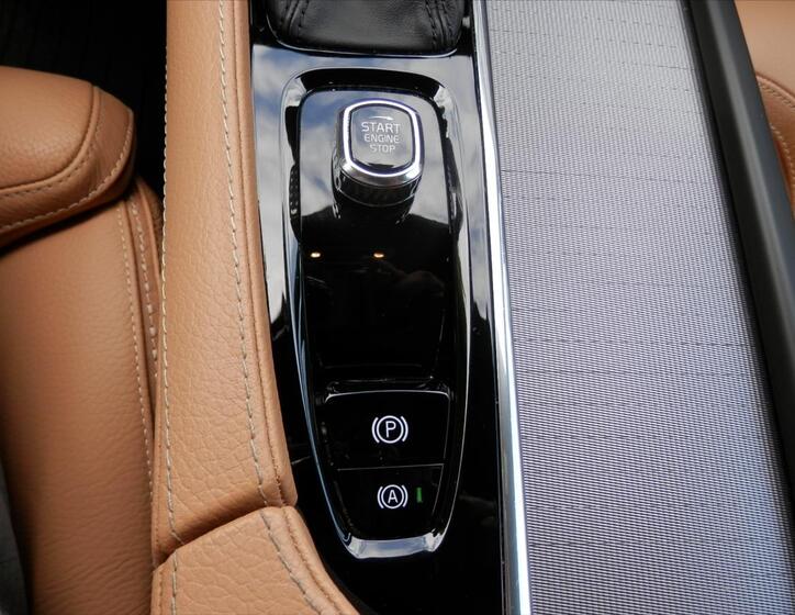 Volvo V90 23