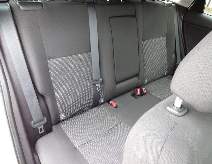 Toyota Auris 27