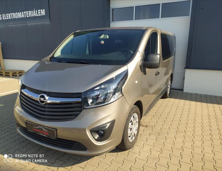 Opel Vivaro 1