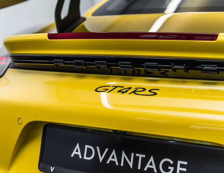 Porsche Cayman 26