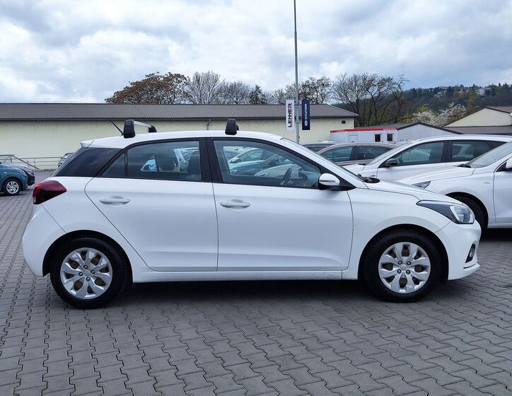 Hyundai i20 4