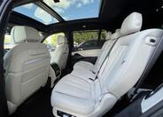 BMW X7 11