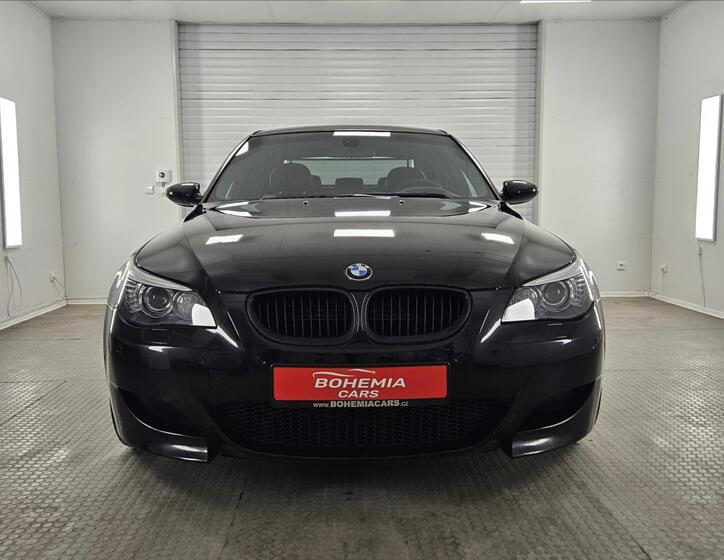 BMW M5 2