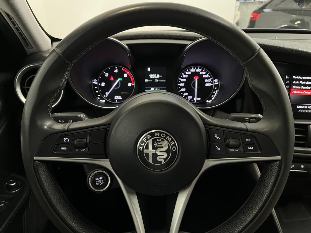 Alfa Romeo Giulia