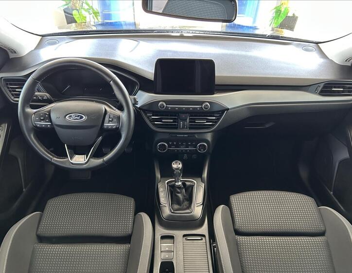 Ford Focus 8