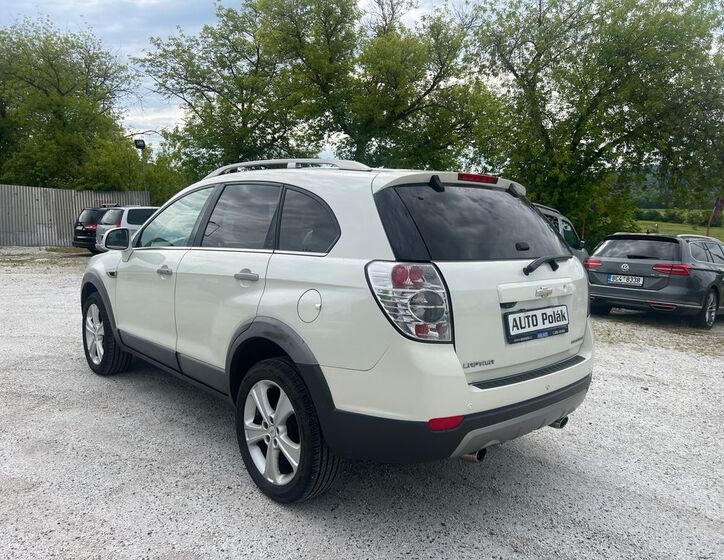 Chevrolet Captiva 11
