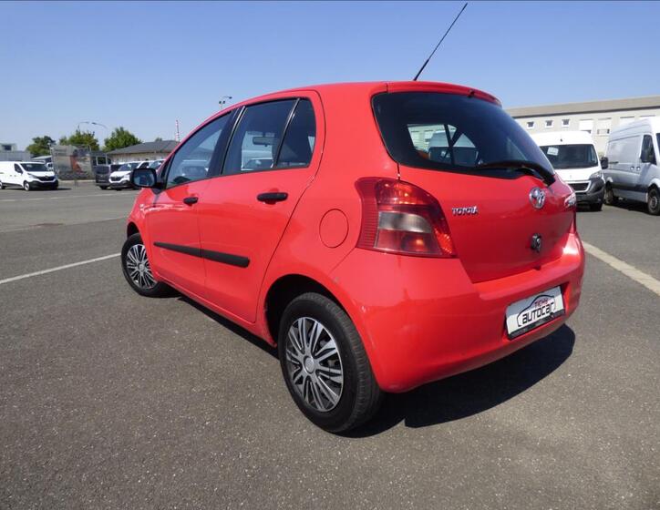 Toyota Yaris 40